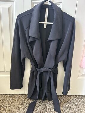 lululemon athletica Black Lightweight Jacket
